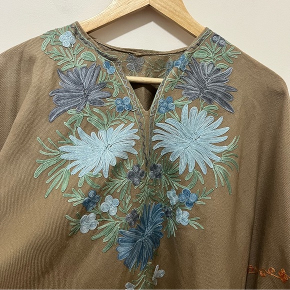 Embroidered Johnny Was Inspired Floral Fringe Poncho Cottage Core Fairy One Size - Picture 4 of 6